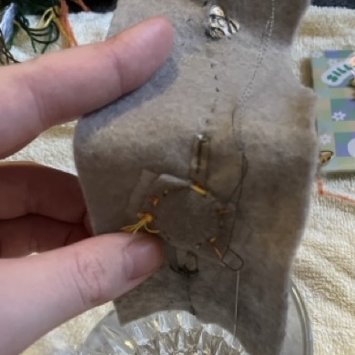 water was also not conductive on it's own and made the whole thing more finnicky