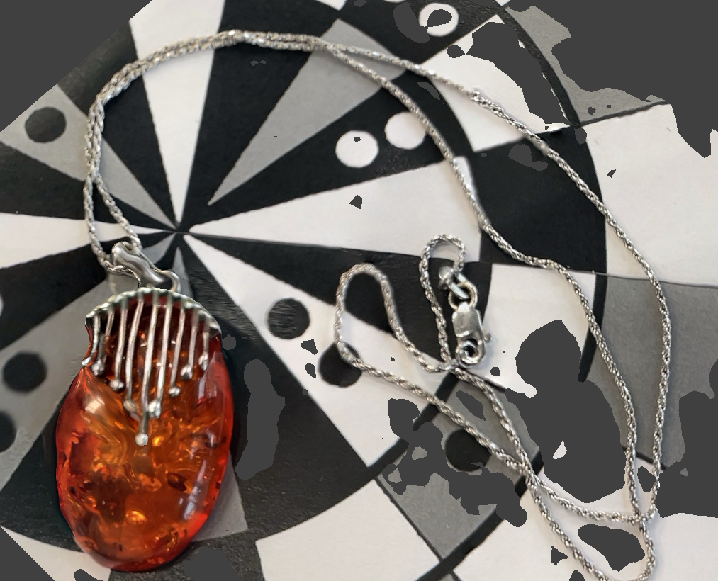 The first scan I did of this pendant really just to see what would happen since it has all the things included in the 'do not use' category